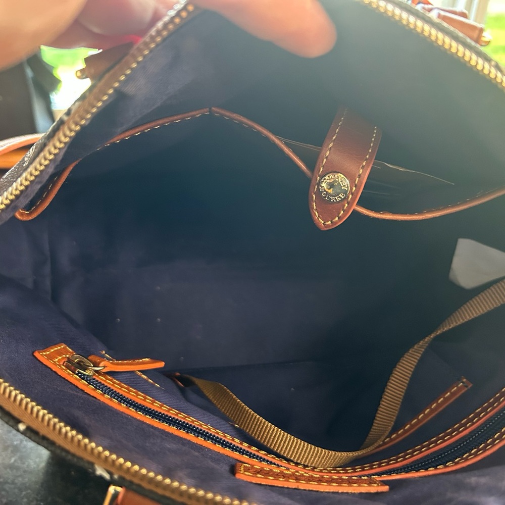 San Francisco Giants Dooney & Bourke SF Logo  Zip Zip Satchel - Picture 3 of 5